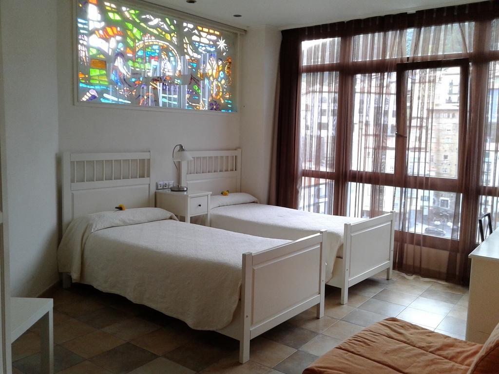 Hotel Zumalabe Mutriku Rum bild