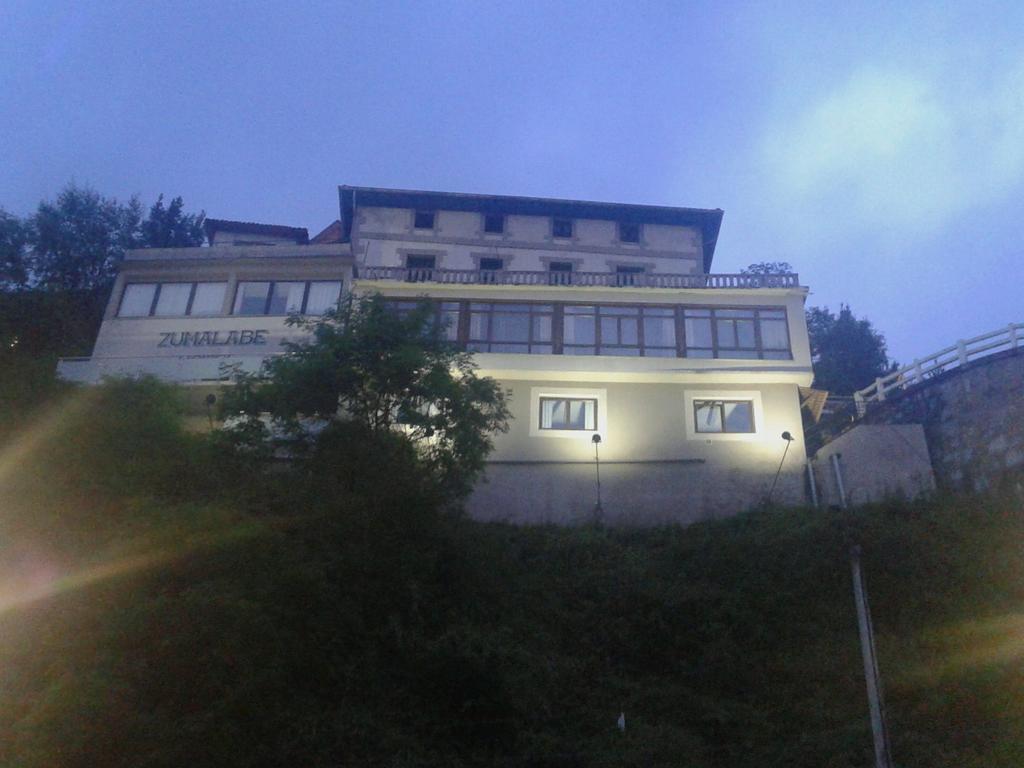 Hotel Zumalabe Mutriku Exteriör bild